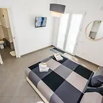 Lo&g 4* Lascari