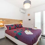 Bed and Breakfast Lo&g