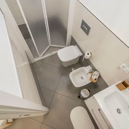 Bed & Breakfast Lo&g Lascari