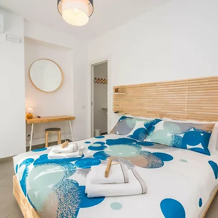 Bed & Breakfast Lo&g *