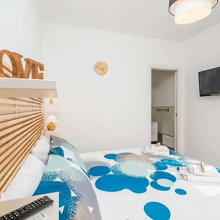 Lo&g Bed & Breakfast Lascari