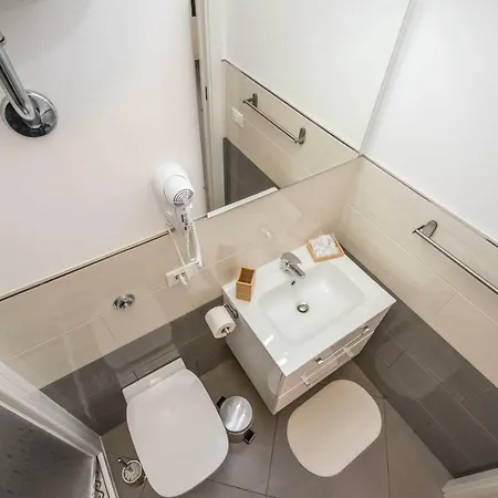 Lo&g Bed & Breakfast Lascari
